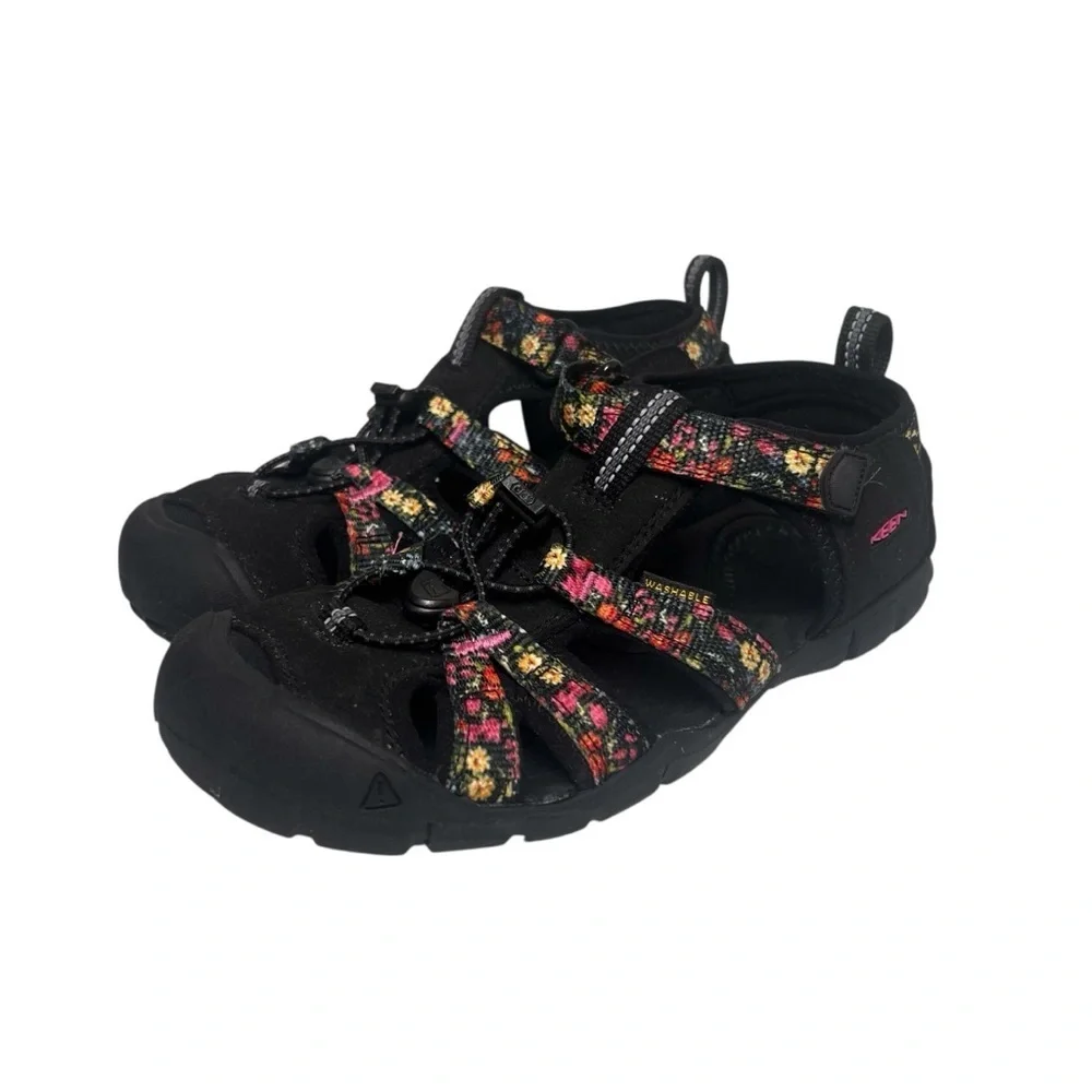 Keen Shoes Kids Seacamp II in Black Floral Youth Size US 4 Water Washable Straps